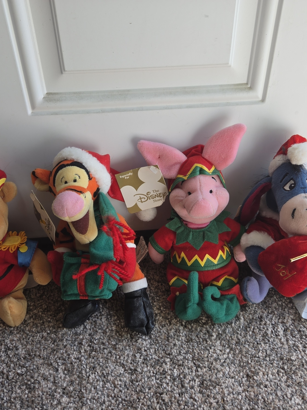 Disney Piglet, Tigger, Eyeore And Winnie The Pooh Christmas Set